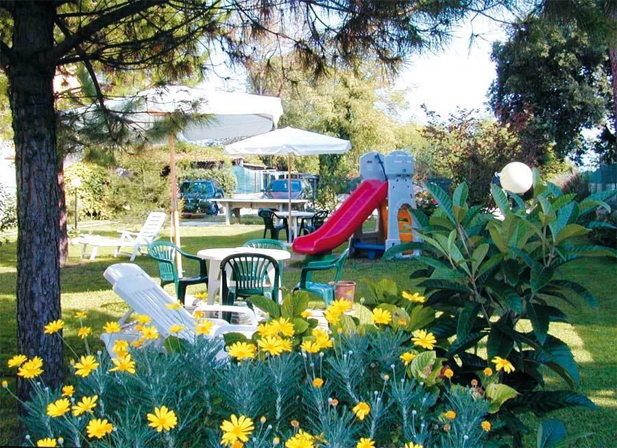 מרינה די מסה Hotel Parma Mare מראה חיצוני תמונה