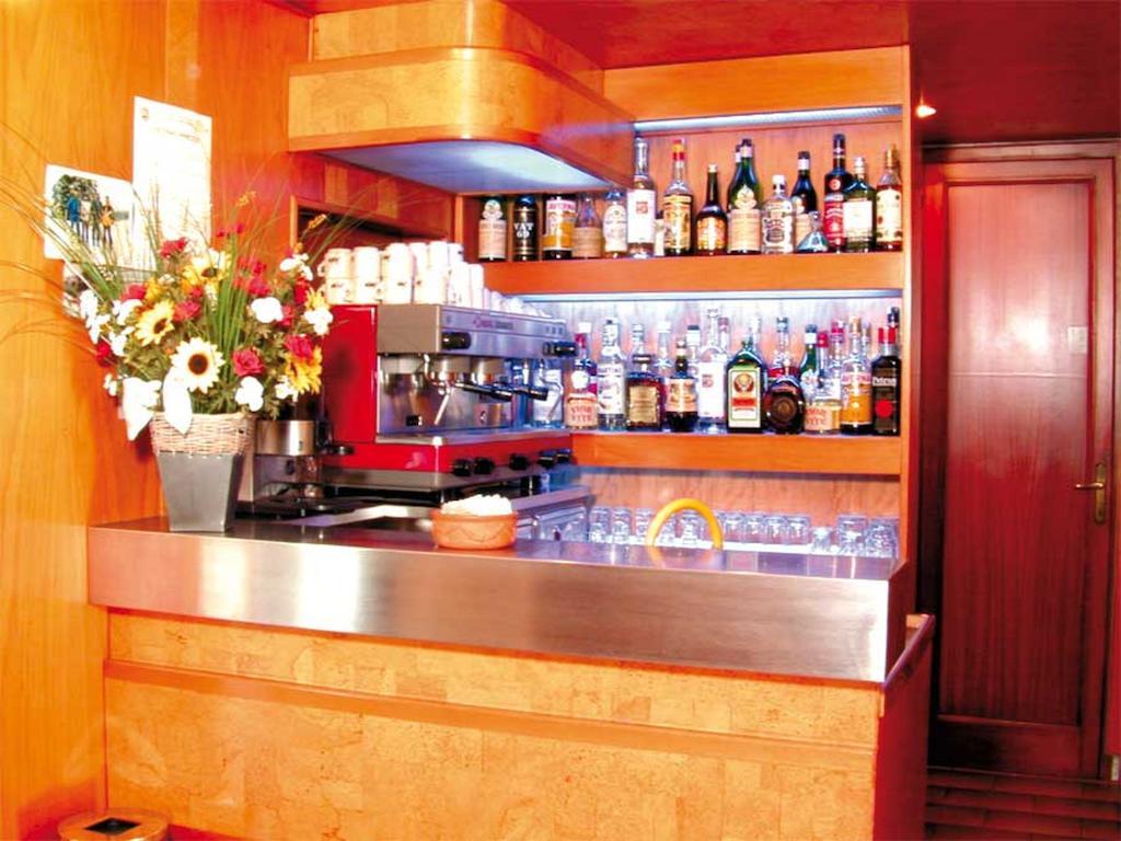 מרינה די מסה Hotel Parma Mare מראה חיצוני תמונה