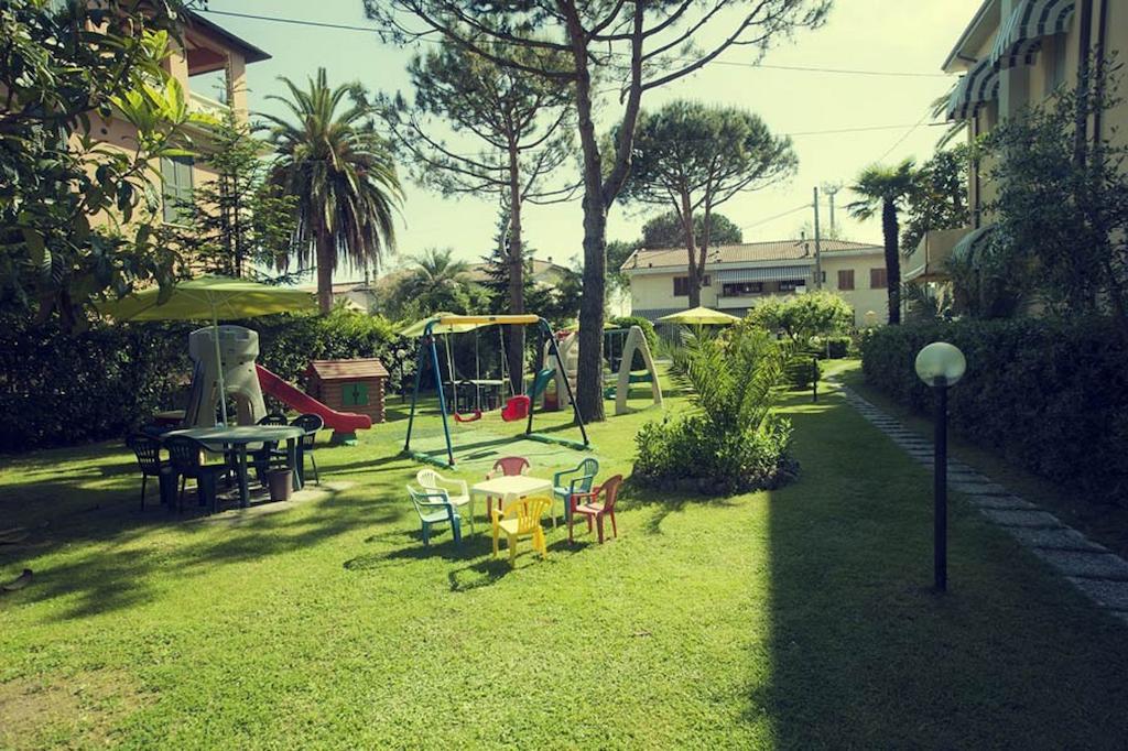 מרינה די מסה Hotel Parma Mare מראה חיצוני תמונה