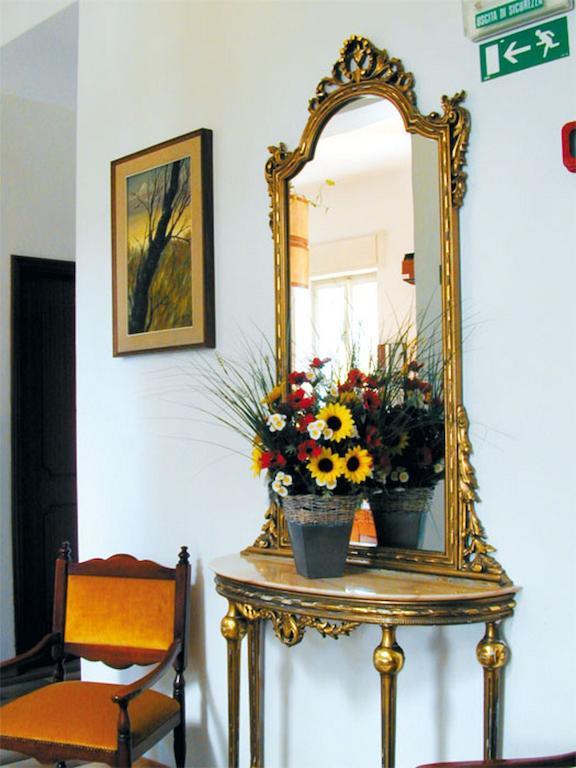 מרינה די מסה Hotel Parma Mare מראה חיצוני תמונה