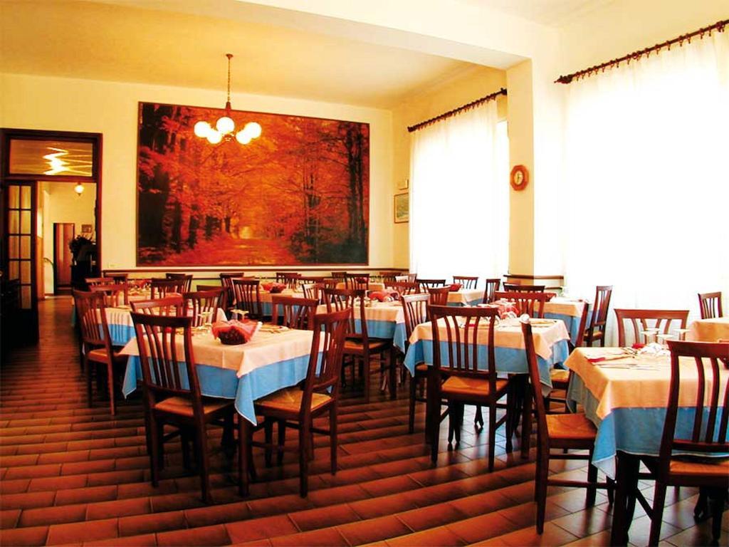 מרינה די מסה Hotel Parma Mare מראה חיצוני תמונה